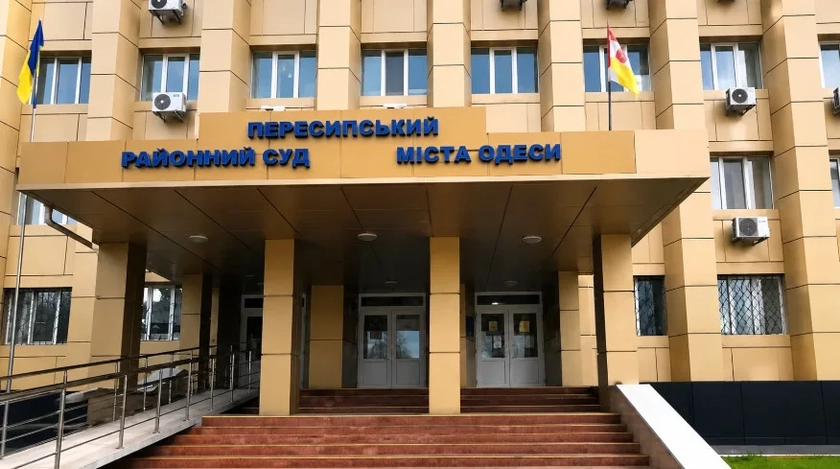 Ракетний удар по Одесі пошкодив Пересипський районний суд: роботу установи обмежили