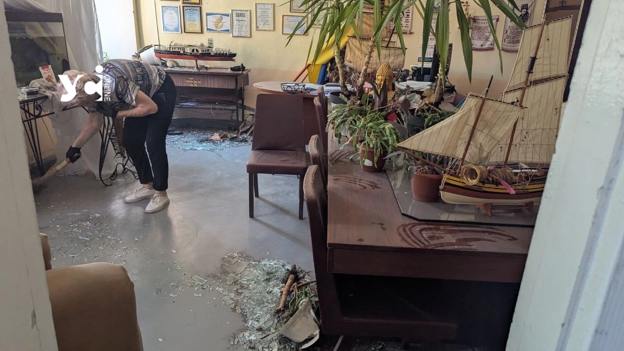 Ракетна атака на Одесу 16 липня: пошкоджено Морський коледж та АЗС, фото наслідків