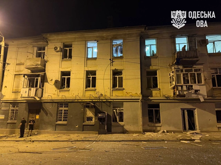 Кількість постраждалих унаслідок вечірньої атаки по Одесі зросла до 10