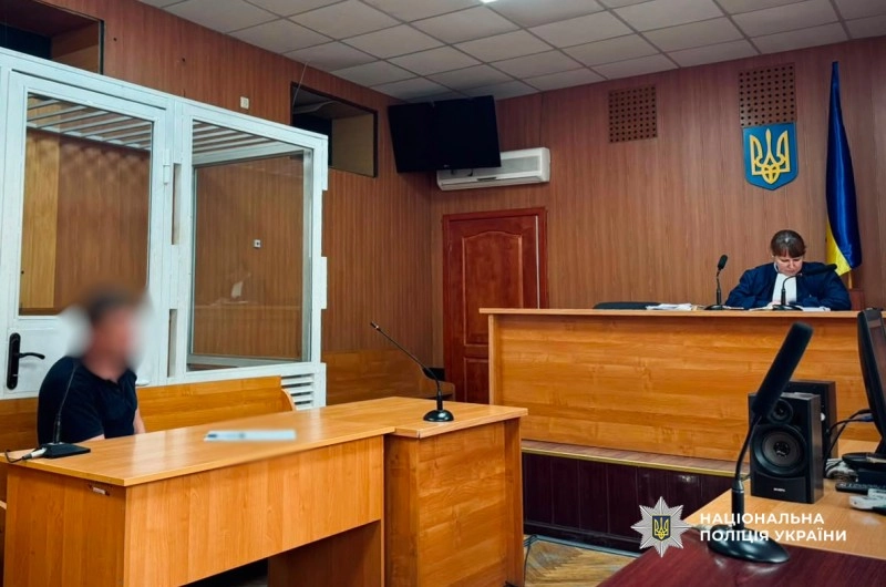 В Одесі чоловіка, який забив кота об стіну будинку, відправили під цілодобовий домашній арешт