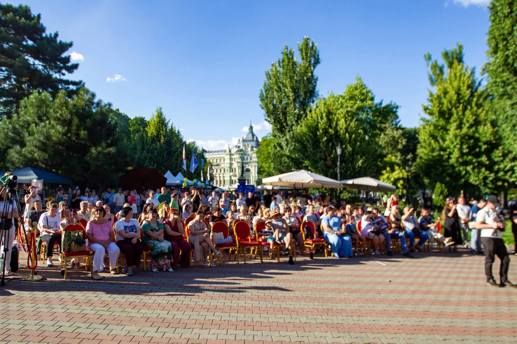 MEDICAL FEST 2026 в Одесі об’єднав сотні медиків та допоміг зібрати кошти для військових